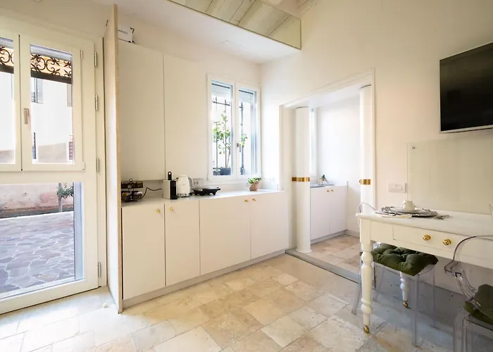 Lemon House Apartment *